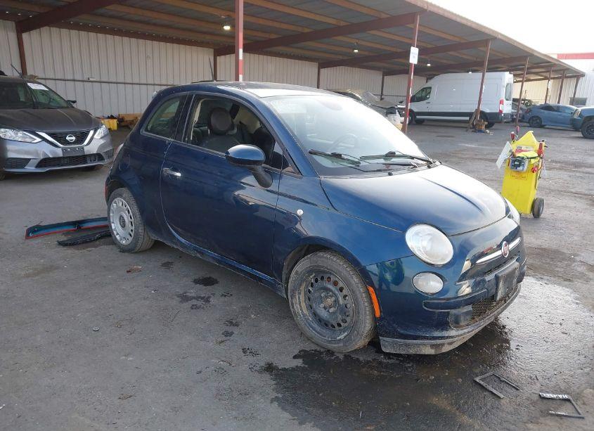2015 Fiat 500 POP (VIN 3C3CFFAR9FT621393) main photo