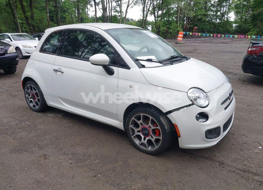 2015 Fiat 500 SPORT (VIN 3C3CFFBR2FT721544) main photo