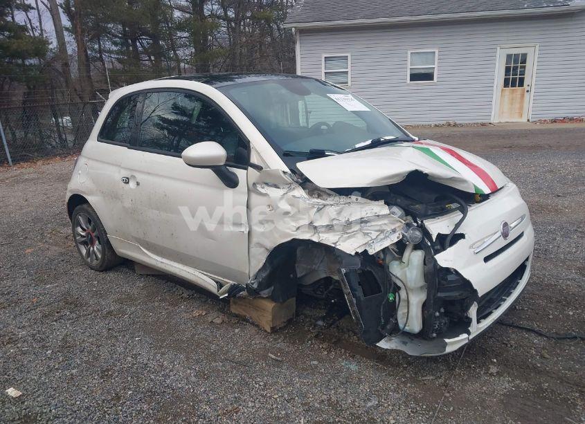 2015 Fiat 500 SPORT (VIN 3C3CFFBR8FT500210) main photo