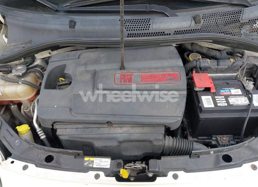 Photo 10 of 2013 Fiat 500 LOUNGE (VIN 3C3CFFCR6DT516000)