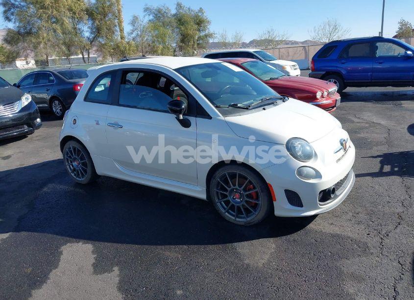 2017 Fiat 500 ABARTH (VIN 3C3CFFFH4HT580285) main photo