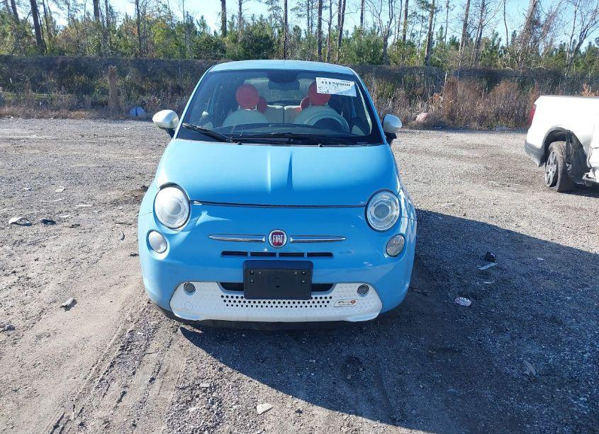 Photo 6 of 2015 Fiat 500e BATTERY ELECTRIC (VIN 3C3CFFGE6FT642397)