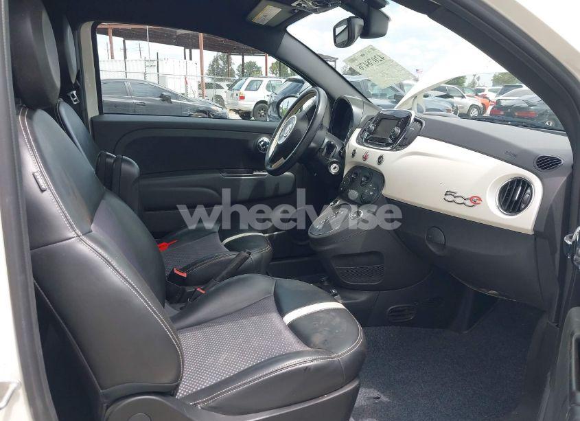 Photo 5 of 2018 Fiat 500e BATTERY ELECTRIC (VIN 3C3CFFGE9JT425578)