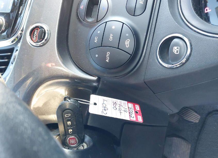 Photo 11 of 2019 Fiat 500 POP (VIN 3C3CFFKH1KT737297)