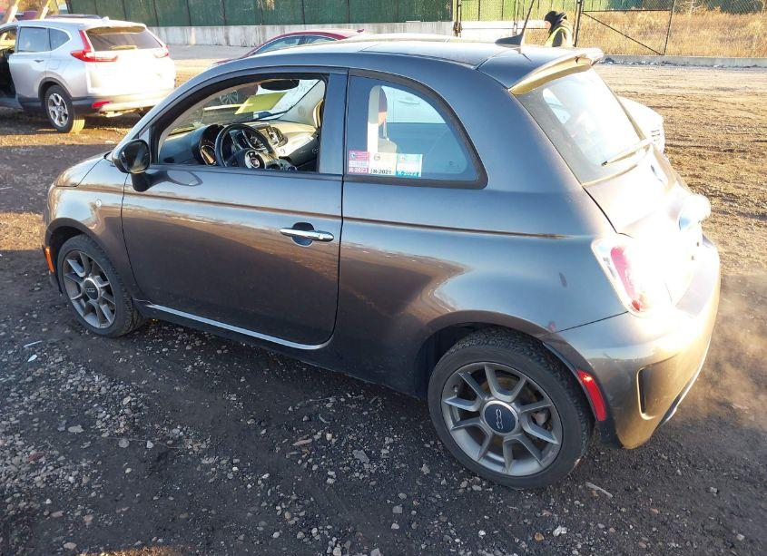 Photo 3 of 2019 Fiat 500 POP (VIN 3C3CFFKH1KT737297)