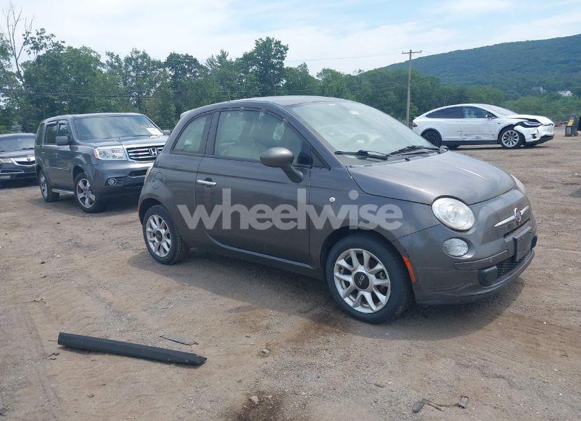 2017 Fiat 500 POP (VIN 3C3CFFKR8HT580224) main photo