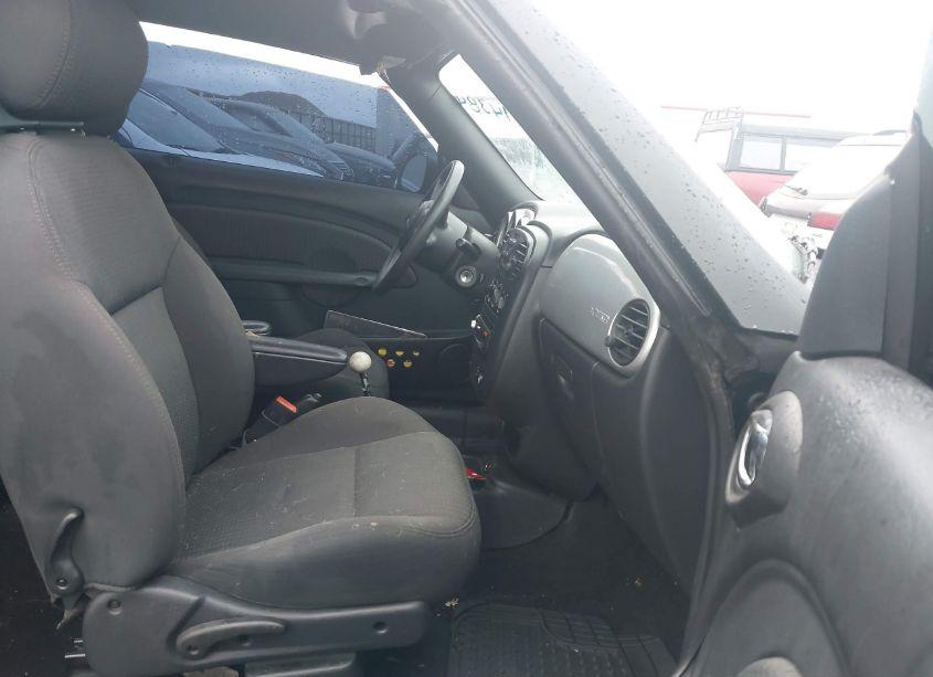 Photo 5 of 2005 Chrysler Pt CRUISER (VIN 3C3EY45X35T327678)