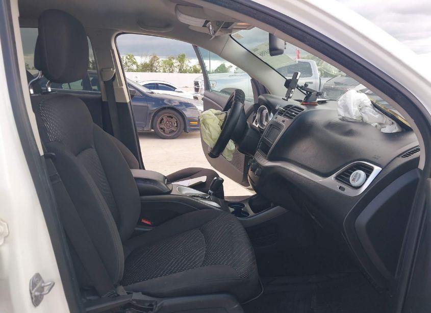 Photo 5 of 2014 Dodge Journey SE (VIN 3C4BDCAB7ET252532)