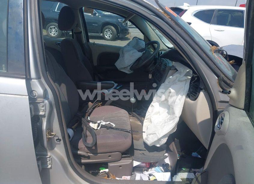 Photo 5 of 2003 Chrysler Pt CRUISER (VIN 3C4FY48B03T656335)