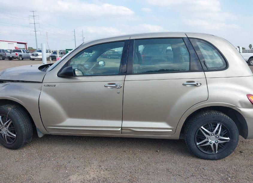 Photo 14 of 2003 Chrysler Pt CRUISER (VIN 3C4FY48B13T575425)