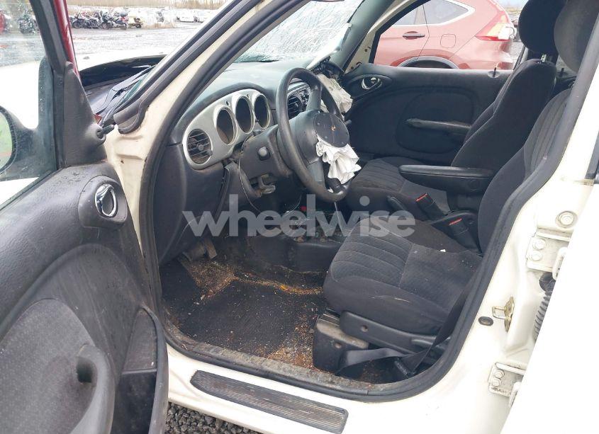 Photo 5 of 2004 Chrysler Pt CRUISER (VIN 3C4FY48B54T321105)