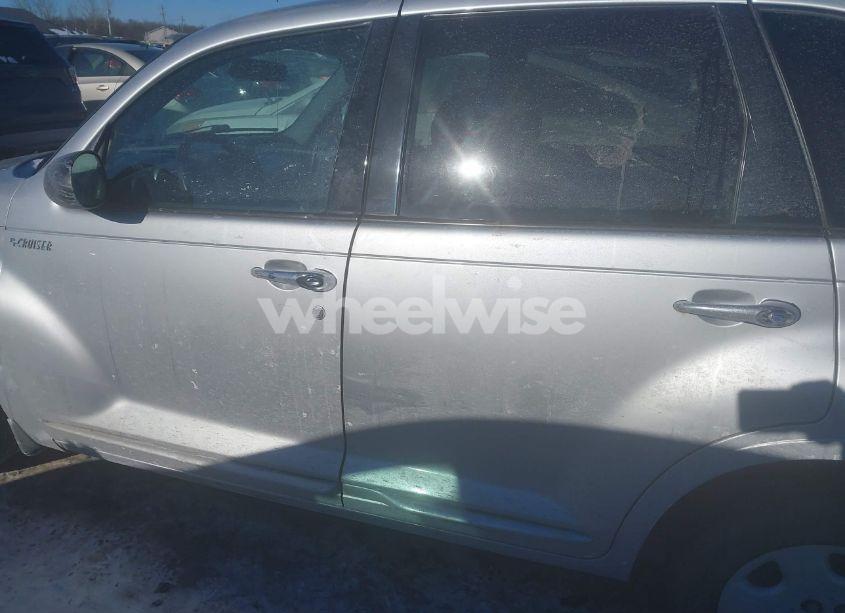 Photo 14 of 2004 Chrysler Pt CRUISER (VIN 3C4FY48B64T280337)