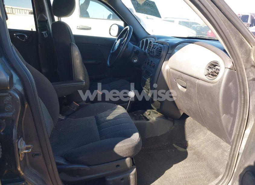 Photo 5 of 2004 Chrysler Pt CRUISER (VIN 3C4FY48B74T259948)