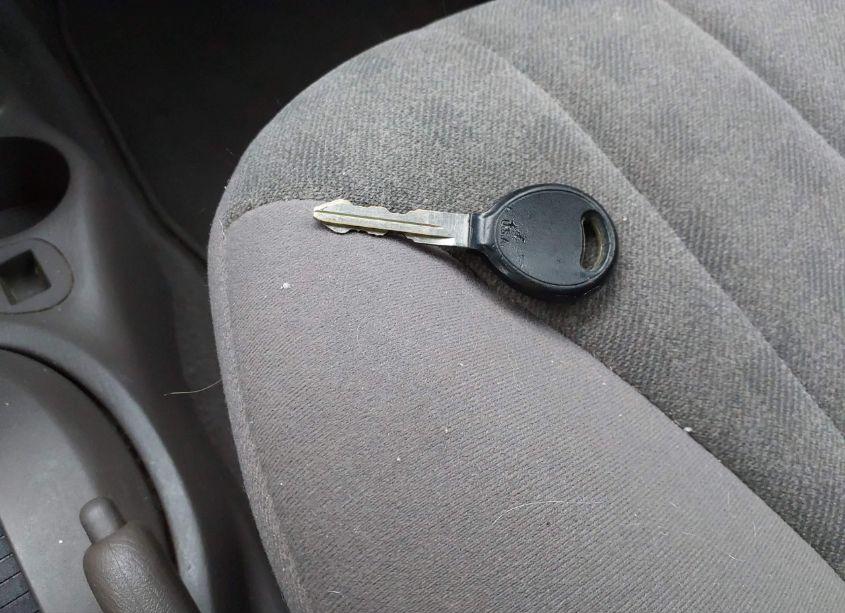 Photo 11 of 2002 Chrysler Pt CRUISER (VIN 3C4FY48BX2T312851)