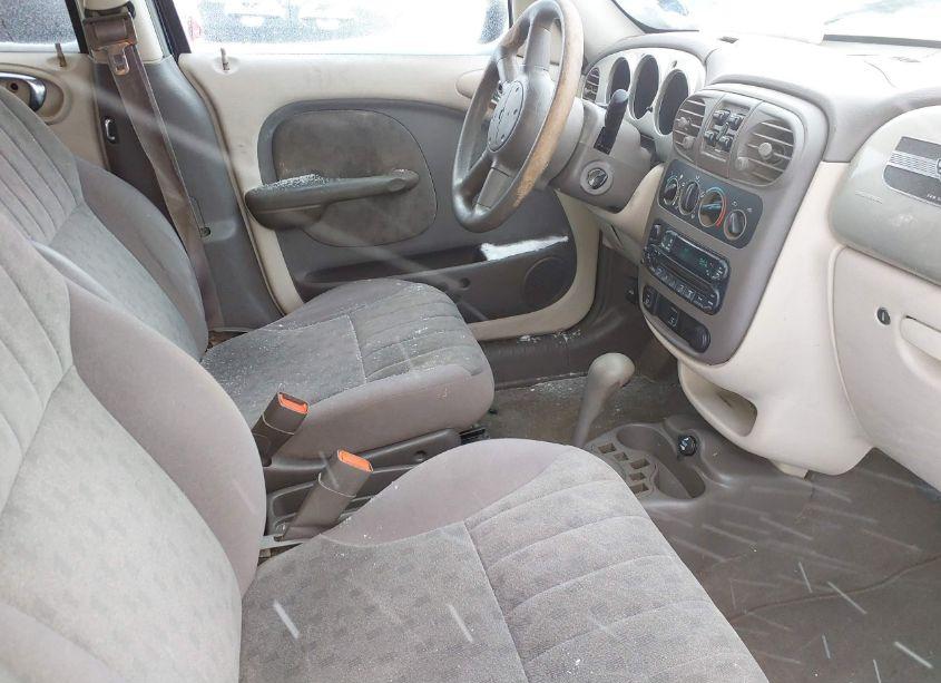Photo 5 of 2002 Chrysler Pt CRUISER (VIN 3C4FY48BX2T312851)