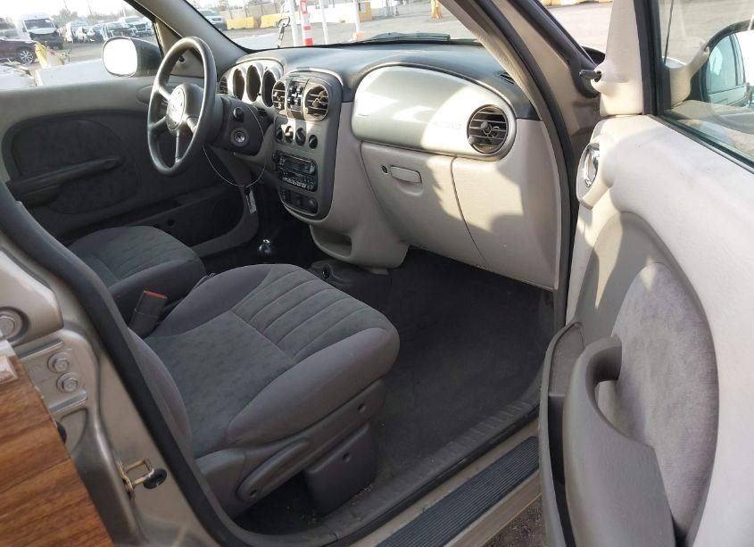 Photo 5 of 2002 Chrysler Pt CRUISER (VIN 3C4FY48BX2T369860)