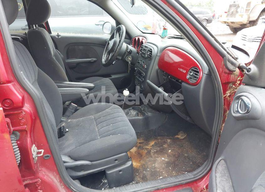 Photo 5 of 2004 Chrysler Pt CRUISER (VIN 3C4FY48BX4T261578)