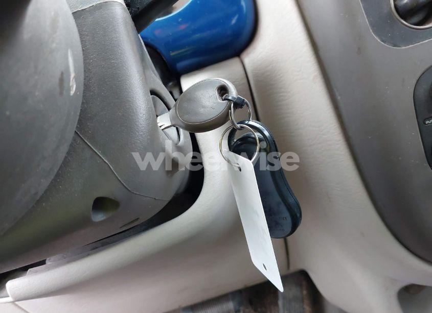 Photo 11 of 2004 Chrysler Pt CRUISER (VIN 3C4FY48BX4T261774)