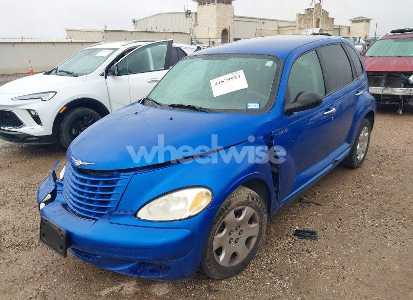 Photo 2 of 2004 Chrysler Pt CRUISER (VIN 3C4FY48BX4T261774)