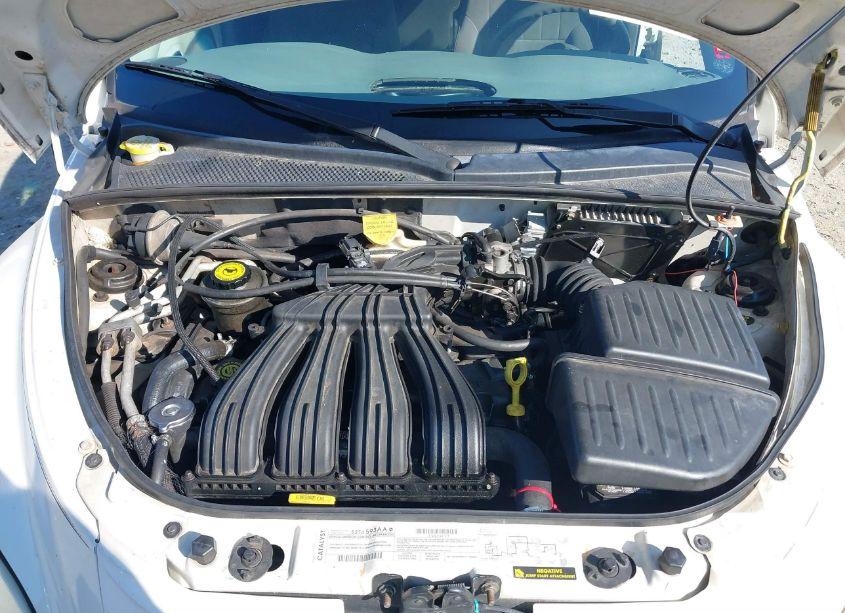 Photo 10 of 2001 Chrysler Pt CRUISER (VIN 3C4FY4BB21T643771)