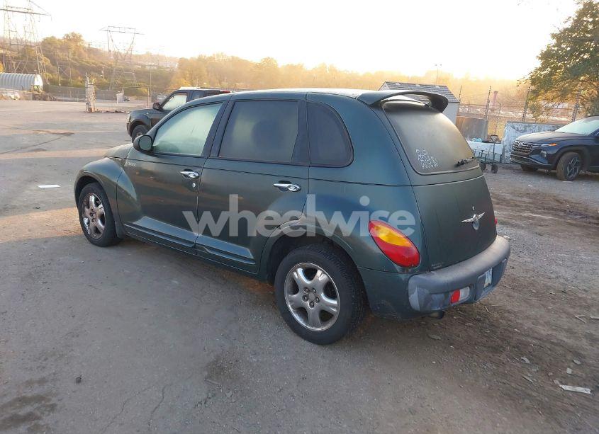 Photo 3 of 2001 Chrysler Pt CRUISER (VIN 3C4FY4BB61T643756)