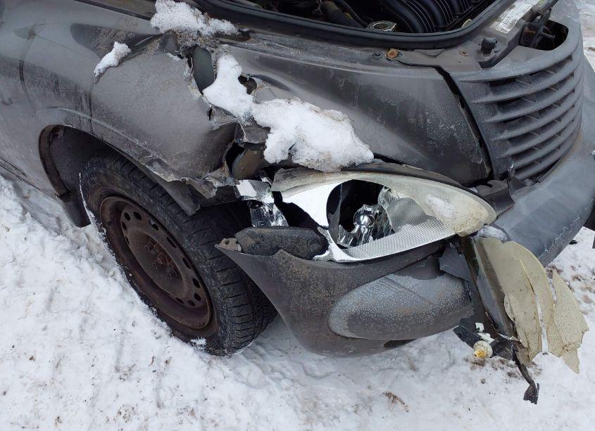 Photo 6 of 2001 Chrysler Pt CRUISER (VIN 3C4FY4BB71T658296)