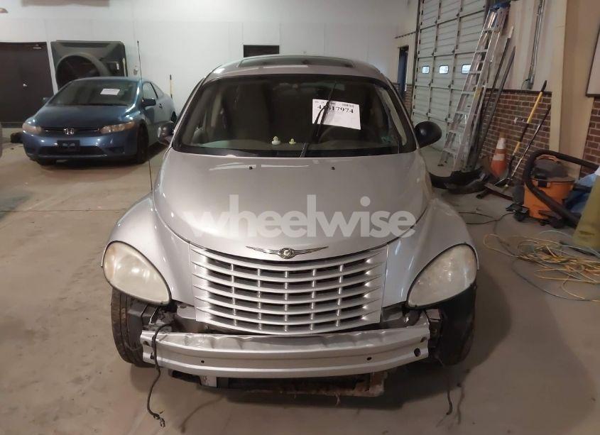 Photo 12 of 2002 Chrysler Pt CRUISER TOURING (VIN 3C4FY58B52T292725)