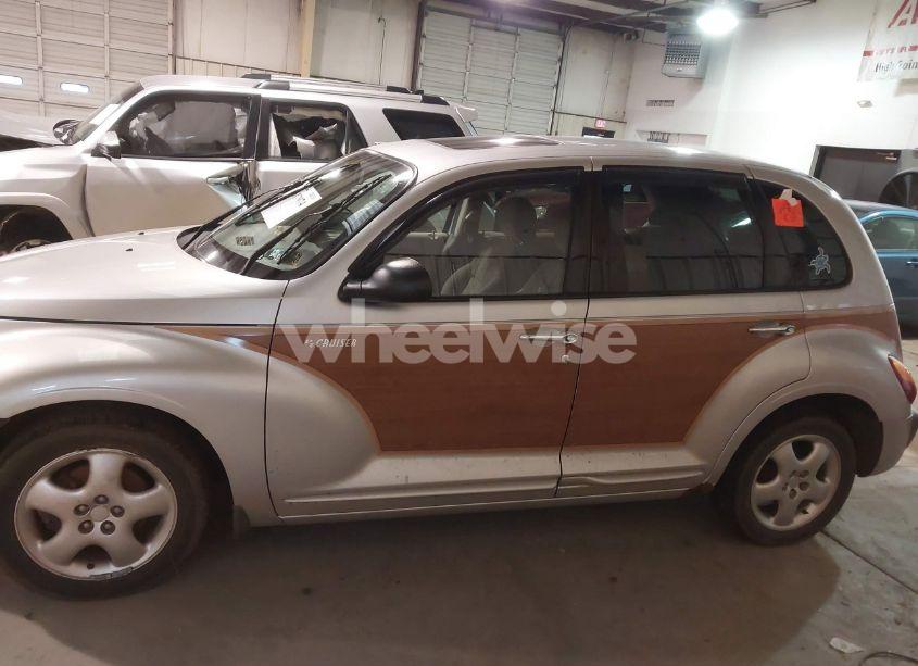 Photo 14 of 2002 Chrysler Pt CRUISER TOURING (VIN 3C4FY58B52T292725)
