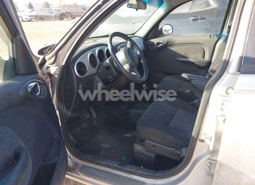 Photo 5 of 2005 Chrysler Pt CRUISER TOURING (VIN 3C4FY58B65T548147)