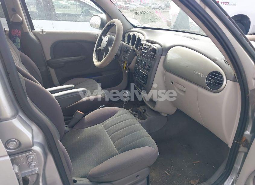 Photo 5 of 2005 Chrysler Pt CRUISER TOURING (VIN 3C4FY58B85T508555)