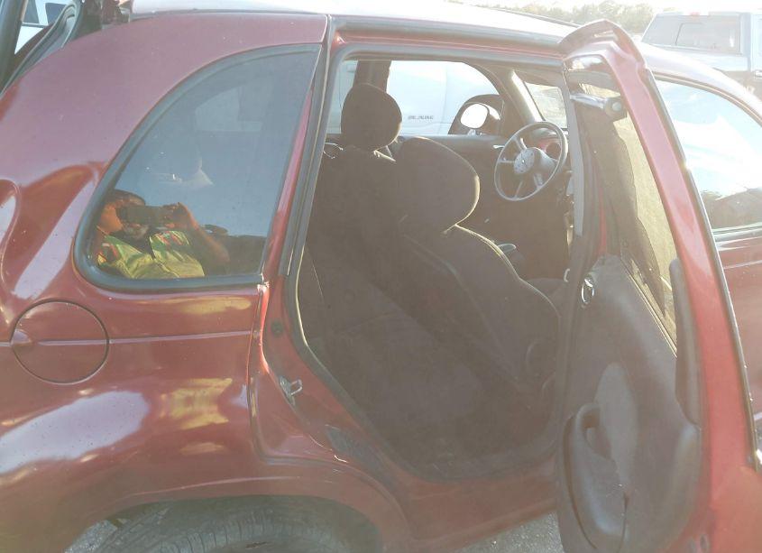 Photo 8 of 2005 Chrysler Pt CRUISER TOURING (VIN 3C4FY58B95T613086)