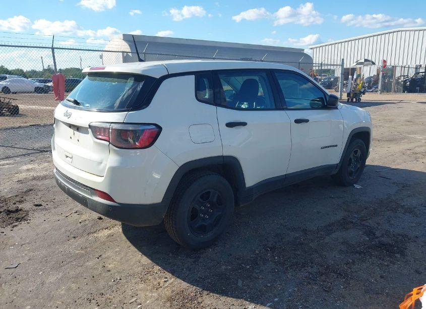 Photo 4 of 2018 Jeep Compass SPORT FWD (VIN 3C4NJCAB0JT263436)