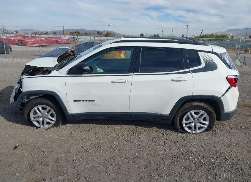 Photo 14 of 2018 Jeep Compass SPORT FWD (VIN 3C4NJCAB0JT286313)