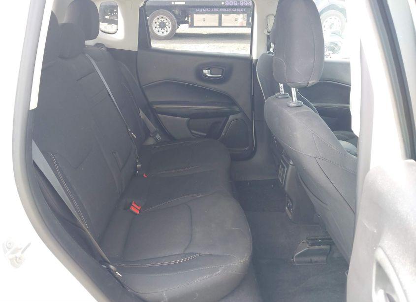 Photo 8 of 2018 Jeep Compass SPORT FWD (VIN 3C4NJCAB0JT286313)