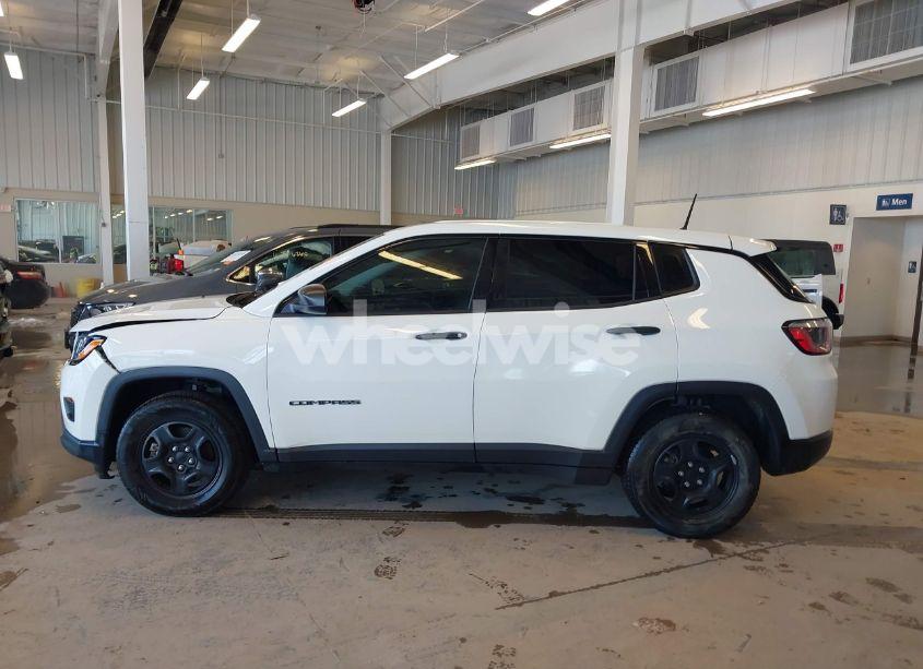 Photo 14 of 2018 Jeep Compass SPORT FWD (VIN 3C4NJCAB0JT460929)