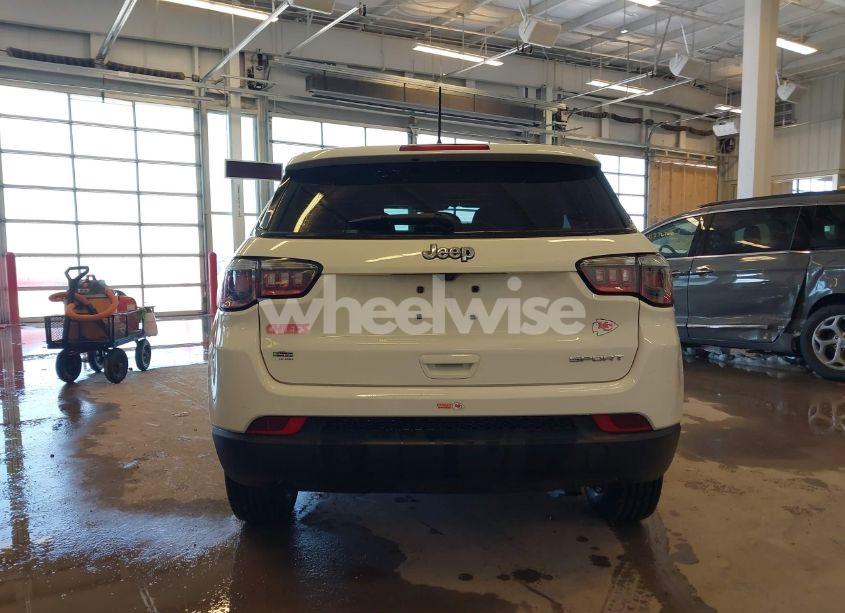 Photo 16 of 2018 Jeep Compass SPORT FWD (VIN 3C4NJCAB0JT460929)