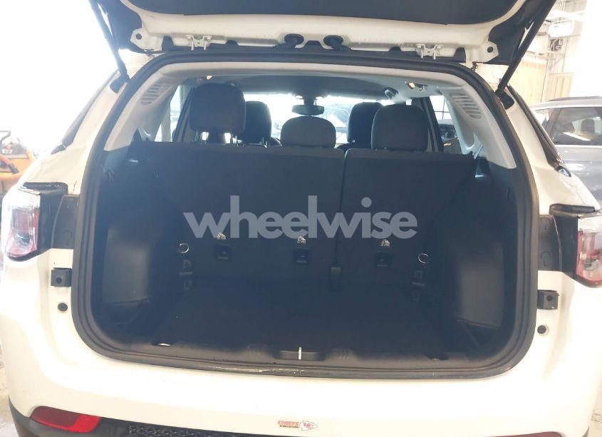 Photo 17 of 2018 Jeep Compass SPORT FWD (VIN 3C4NJCAB0JT460929)