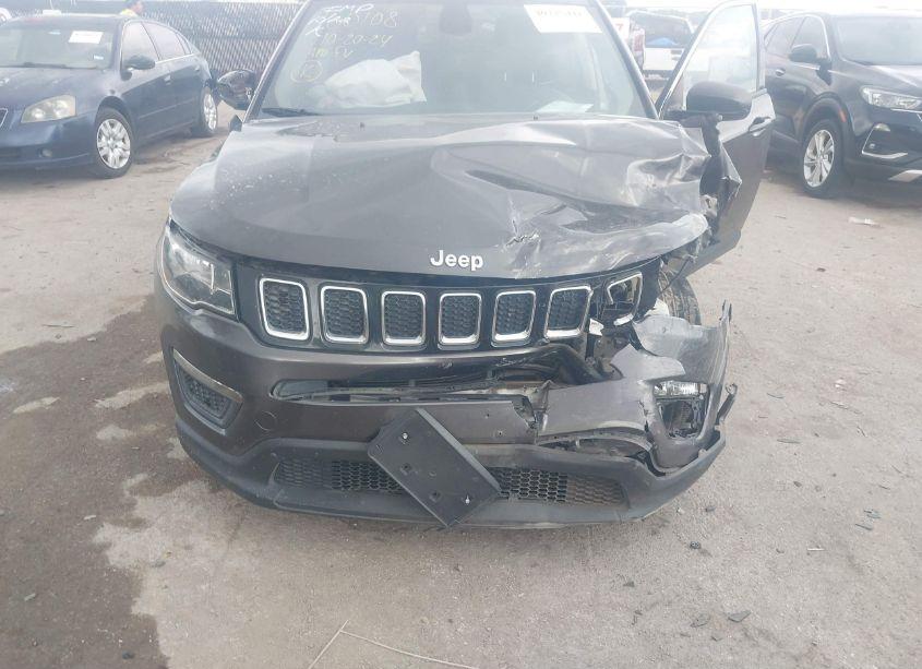 Photo 6 of 2019 Jeep Compass SPORT FWD (VIN 3C4NJCAB0KT782455)