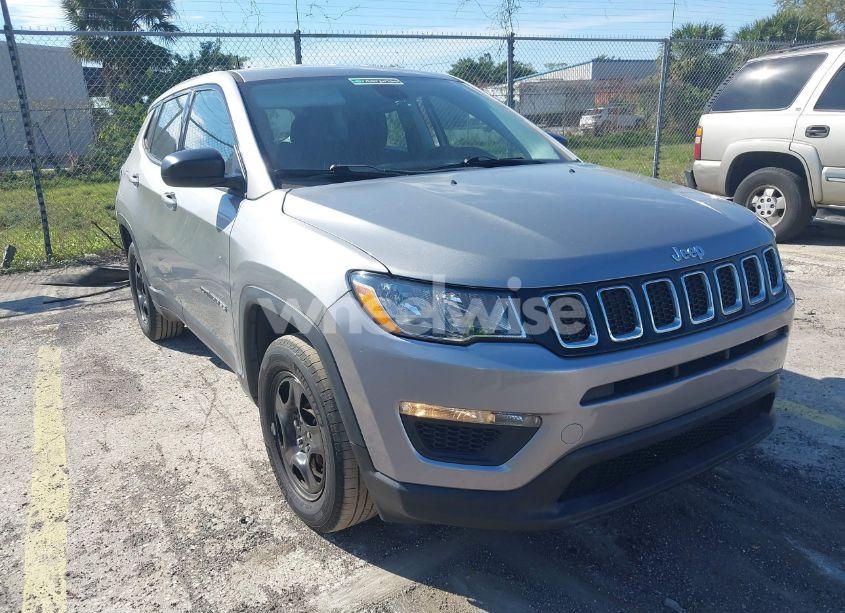 2020 Jeep Compass SPORT FWD (VIN 3C4NJCAB1LT236409) main photo