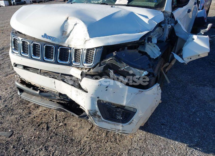 Photo 6 of 2018 Jeep Compass SPORT FWD (VIN 3C4NJCAB2JT151804)