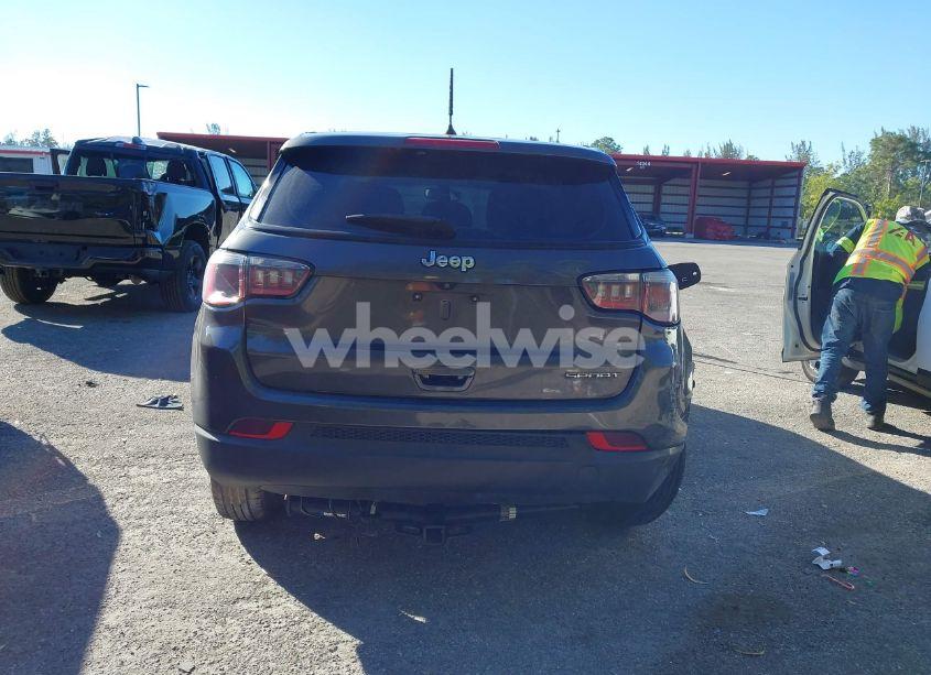 Photo 17 of 2018 Jeep Compass SPORT FWD (VIN 3C4NJCAB2JT469292)