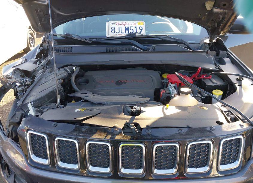 Photo 10 of 2019 Jeep Compass SPORT FWD (VIN 3C4NJCAB2KT613795)