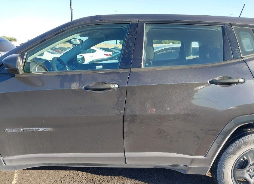 Photo 14 of 2019 Jeep Compass SPORT FWD (VIN 3C4NJCAB2KT613795)