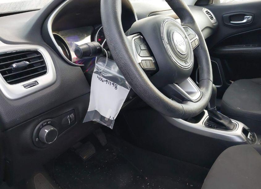 Photo 17 of 2019 Jeep Compass SPORT FWD (VIN 3C4NJCAB2KT613795)