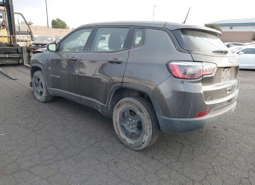 Photo 3 of 2019 Jeep Compass SPORT FWD (VIN 3C4NJCAB2KT613795)