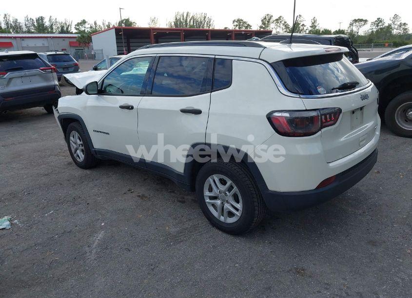 Photo 3 of 2019 Jeep Compass SPORT FWD (VIN 3C4NJCAB2KT614137)