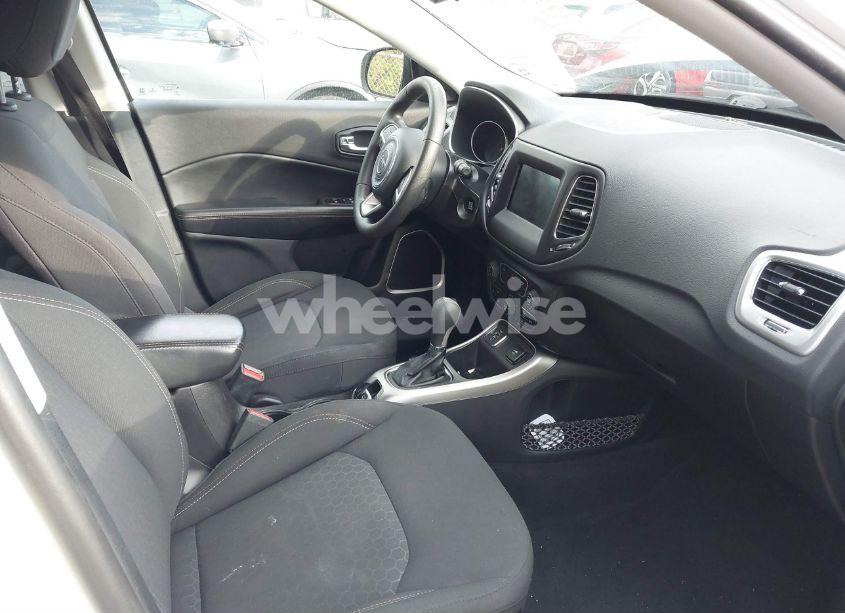 Photo 5 of 2019 Jeep Compass SPORT FWD (VIN 3C4NJCAB2KT614137)