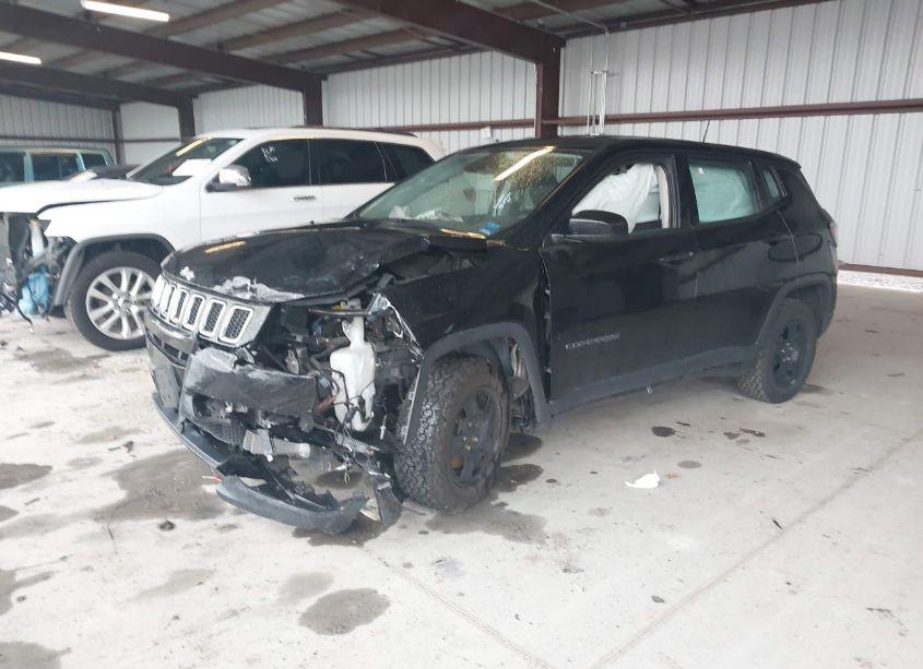 Photo 2 of 2020 Jeep Compass SPORT FWD (VIN 3C4NJCAB2LT151188)