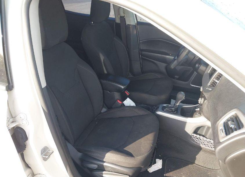 Photo 5 of 2020 Jeep Compass SPORT FWD (VIN 3C4NJCAB2LT166208)