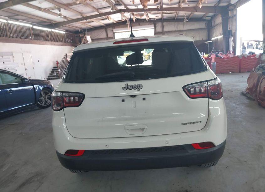 Photo 16 of 2018 Jeep Compass SPORT FWD (VIN 3C4NJCAB3JT124059)